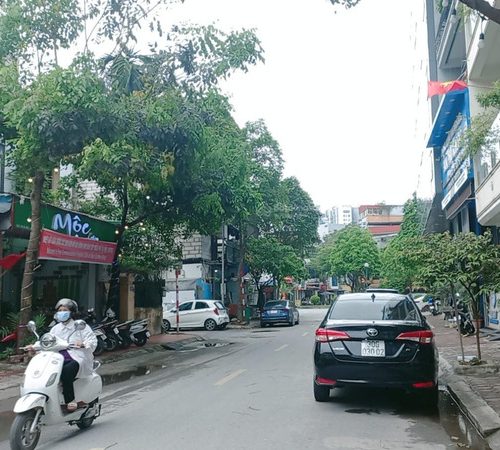 Các lợi thế của thị trường mua bán nhà phố Ái Mộ Long Biên