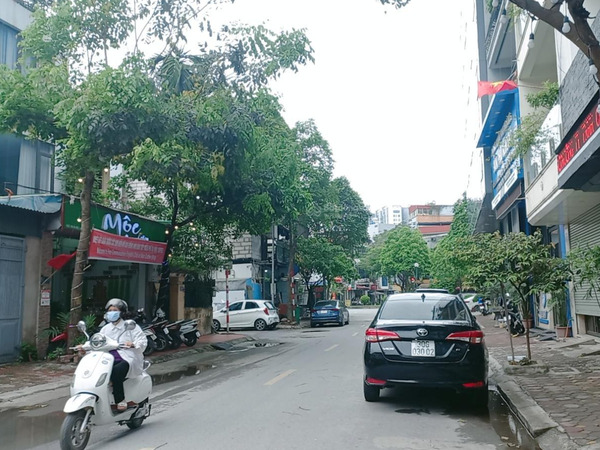 Các lợi thế của thị trường mua bán nhà phố Ái Mộ Long Biên